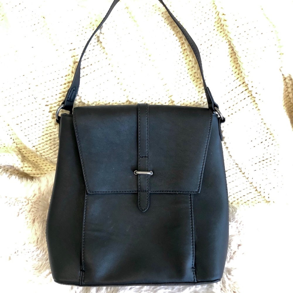 LIKE NEW - Universal Thread Jaden Backpack - Black